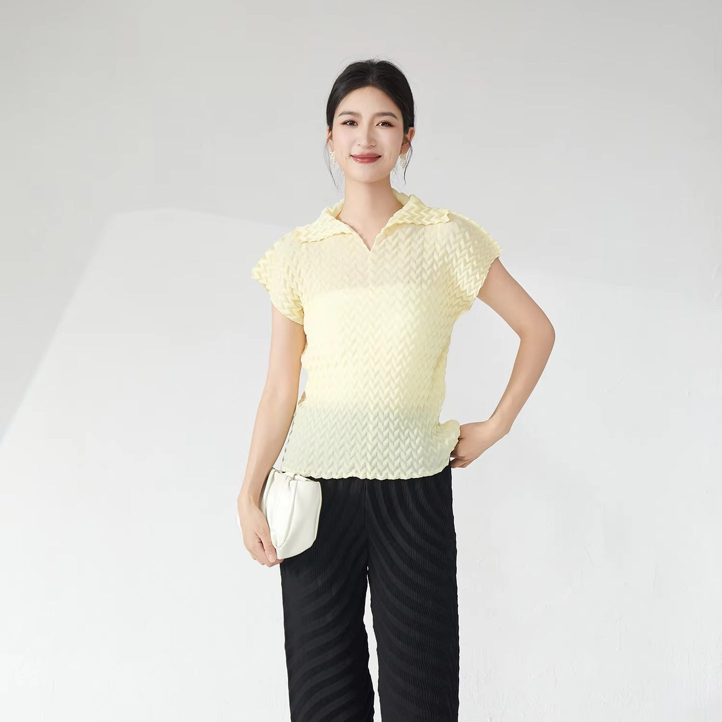 2025 Summer Miyake Pleated Short-Sleeve Top – Lapel, Solid Color, Elegant