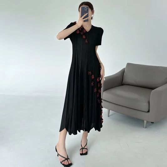 2025 Summer Women's Light Luxury Pleated Dress – 3D Embroidery, Loose Casual