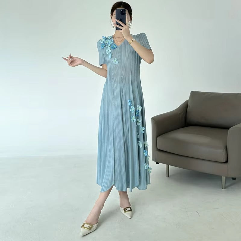 2025 Summer Women's Light Luxury Pleated Dress – 3D Embroidery, Loose Casual