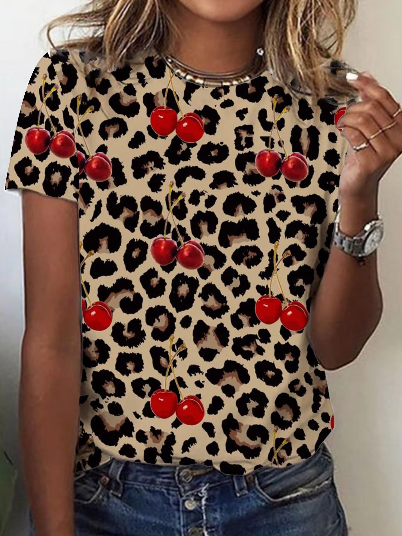 Wholesale Popular Women's T-shirt – Pink & Blue, Rabbit Pattern, Simple Casual, In Stock