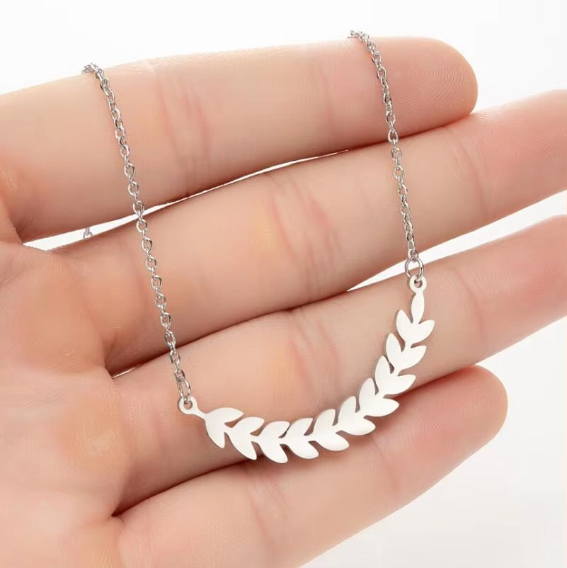 Fashion Ladies' Versatile Plant Pendant Necklace – Leaf & Diamond Cross Design, Jewelry