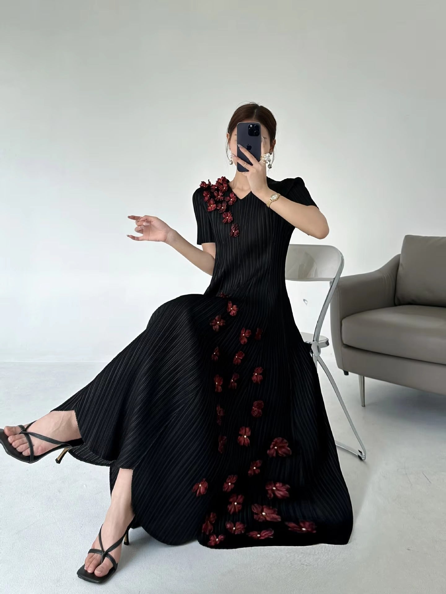 2025 Summer Women's Light Luxury Pleated Dress – 3D Embroidery, Loose Casual
